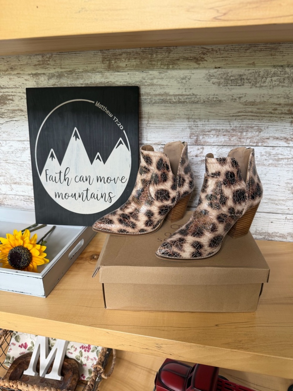 Leopard Print Pointed Toe Heeled Ankle Boots - Brown